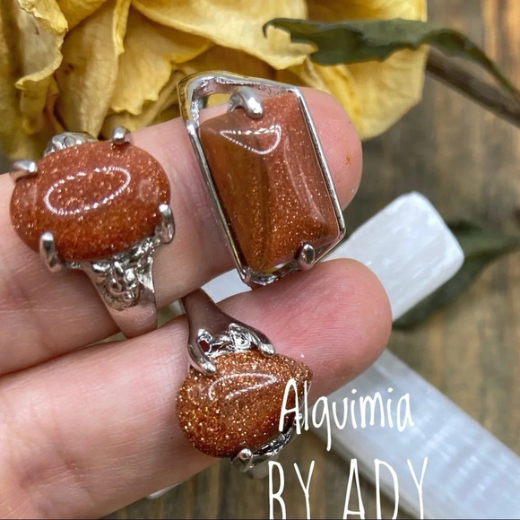 Sunstone Victorian silver ring - Picture 3 of 7